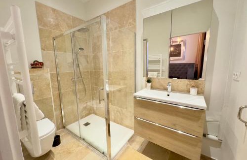 Saumur Apartment | Les Lys d'Or Appartement avec Jacuzzi