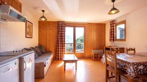 Saint-Sorlin-d'Arves Apartment | Les Marmottes- 34- 6 pers