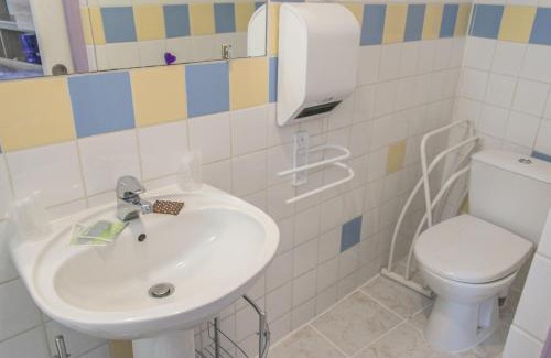Bourbon-Lancy Apartment | Les Meublés du Rocher - Près du parc LE PAL