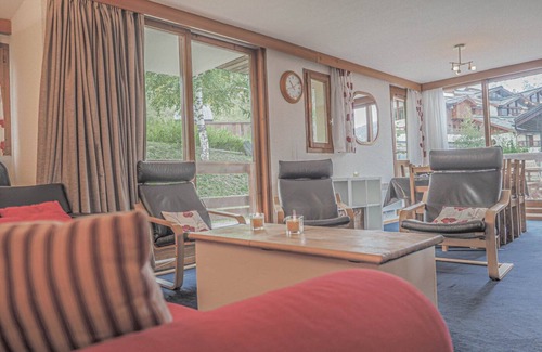 Vallandry Apartment | Les Michailles 510 is a light, centrally located apartment for 8 (+2) people