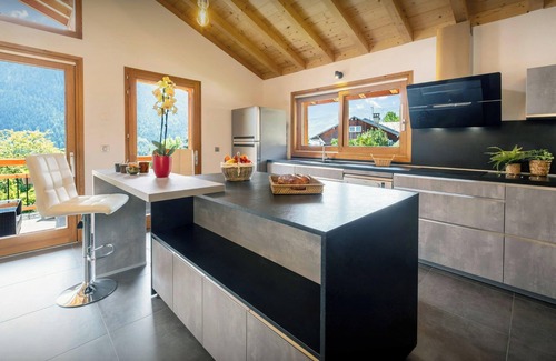 Seez Ski Chalet | Les moulins d'Angelina - luxury stay for 8 close to pistes - OVO Network