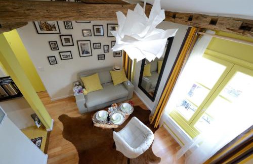 3rd Arrondissement Apartment | Les Patios du Marais 2