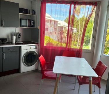 Pointe de la verdure Apartment | les perles de gosier