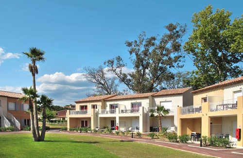 Les Restanques Apartment | Les Perles de Saint Tropez by Interhome