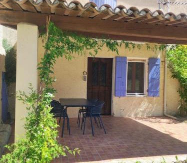 Bouchet House | Les petits volets bleus
