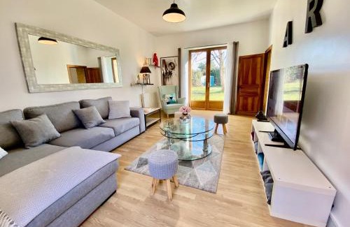 Montignac House | Les Pierres De Tiphaine