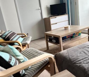 Les Sables d'Olonne Apartment | Les Pins - 3 pièces - Vue sur piscine - 600m mer - Les Sables d'Olonne