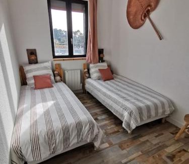 Maubuisson Apartment | Les pins dans l'eau
