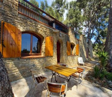 Le Castellet Apartment | LES PINS
