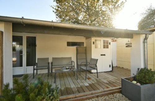 Les Mathes House | Les Pommes de Pin Gîte 2 à 4 pers Les Mathes proche zoo La Palmyre