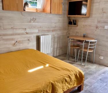 Issoire Bed & Breakfast | Les Poules heureuses