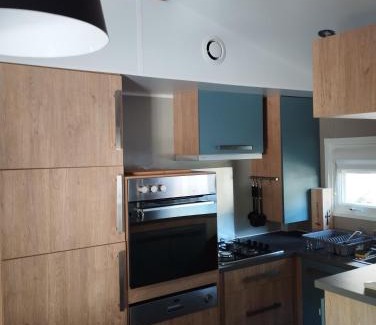 Serignan Other | les sables du midi mobil home bougainvilliers