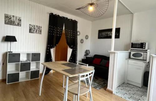 Neris-les-Bains Apartment | Les terrasses de Massenet 1