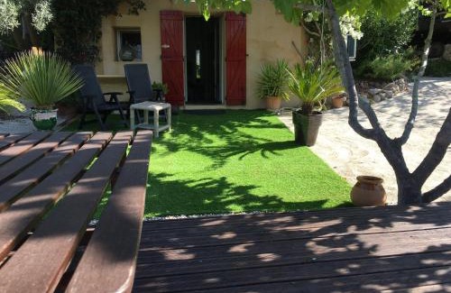 Ollioules Bed & Breakfast | Les terrasses sur mer