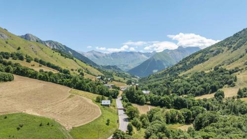 Saint-Sorlin-d'Arves Apartment | Les Tetras - 64 - Spacieux Appart 10 pers