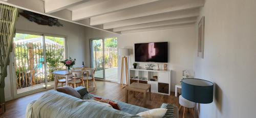 Ares House | LesOyats33 - Maisonnette avec accès Piscine