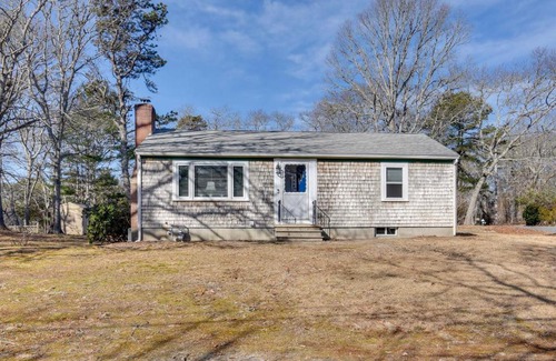 West Hyannisport House | Less Than 1 Mi to Craigville Beach Home with Patio and BBQ