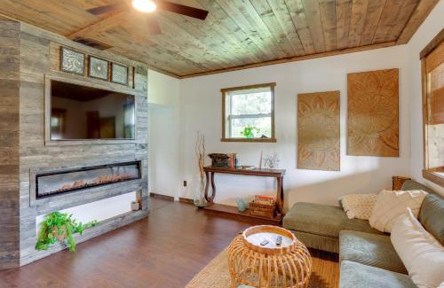 Arcadia House | Less Than 1 Mi to Downtown Arcadia Tranquil Wooded Escape