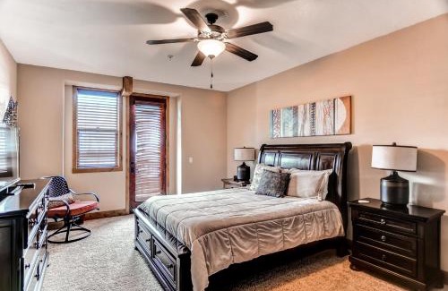 Pagosa Springs Apartment | Less Than 1 Mi to Hot Spring Condo in Pagosa Springs!