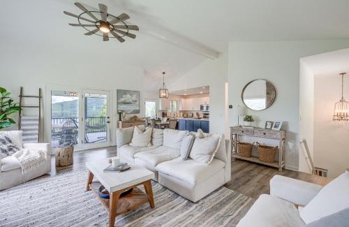 Young Harris House | Less Than 1 Mi to Lake Chatuge Home with Mtn and Water Views!