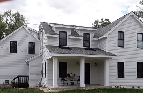 Pleasant Prairie Apartment | LESS THAN 1 MILE OFF FREEWAY