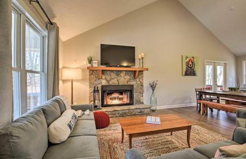 Ellijay House | Less than 3 miles to Downtown with firepit