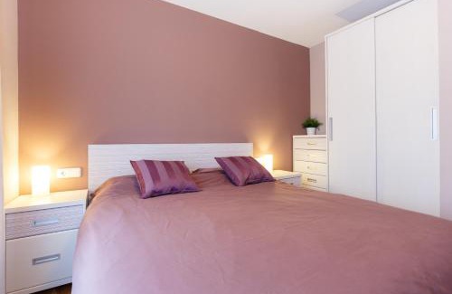 La Sagrada Familia Apartment | LetsGo Sagrada Familia Penthouse