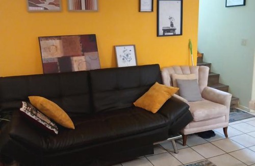 Alhambra Bed & Breakfast | Levander Cozy Home