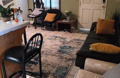 Alhambra Bed & Breakfast | Levander Cozy Home