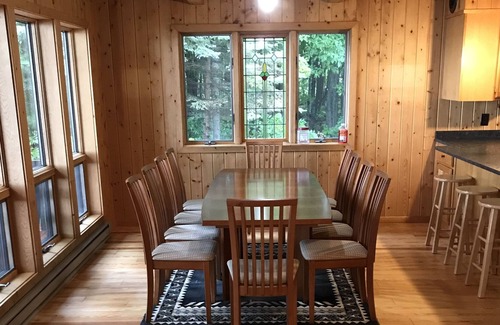 Hayward Cabin | Level lac courte oreilles frontage cabin