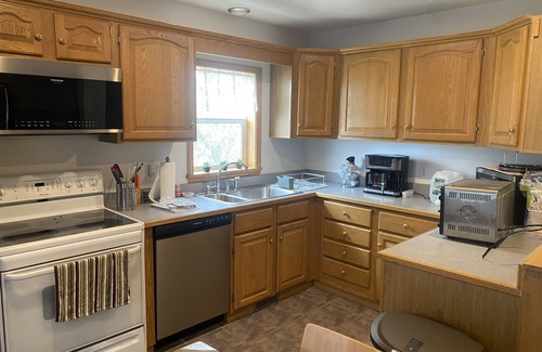 Lodi House | Level lakefront in Lodi