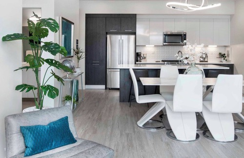 Highland Condo | Level-Up Elegance | Espadin LoHi