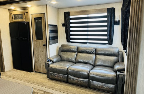 Lewiston House | Lewiston RV. 3 blocks to airport, 3 miles to Snake River. Close to everything!