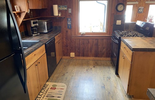 Lewiston House | LEWISTON YEAR ROUND HOME ON TEE LAKE WITH SANDY BEACH