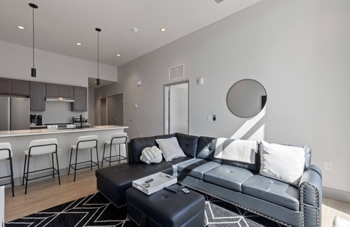 Downtown Condo | Lex In The City - Downtown Condo