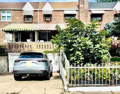 Queens Apartment | LGA Airport near, Studio walk in bsmt Apt in a Private House!