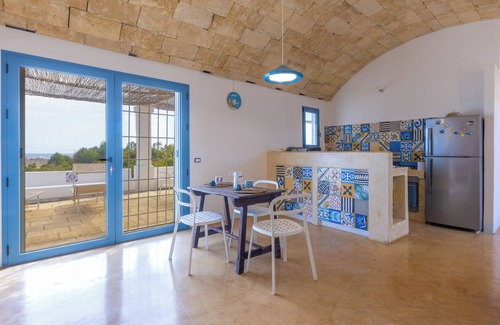 Torre Pali Villa | LiAMA Detached villa surrounded by greenery with panoramic sea views.