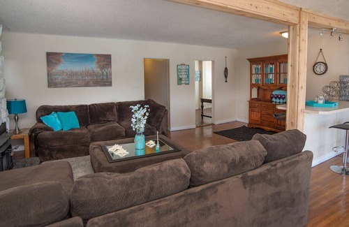 Liberty Lake House | Liberty Lake Waterfront Vacation Rental (Breathtaking View)