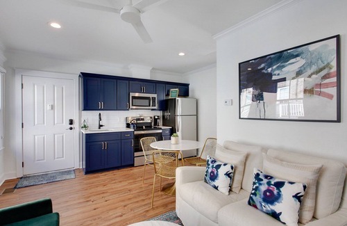 Historic District - North Apartment | Liberty Lane Carriage House With Garage Spot!