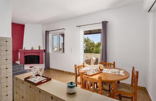Karpenisi Apartment | Libyan Horizon Seaview