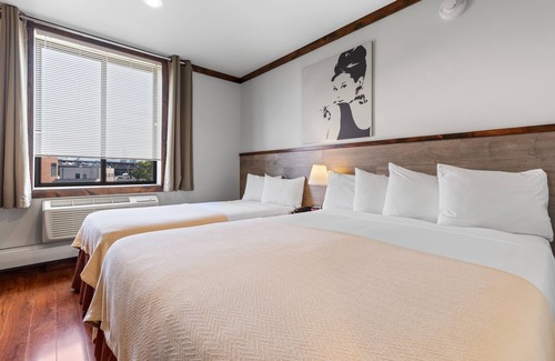 Hunters Point Hotel | LIC Hotel