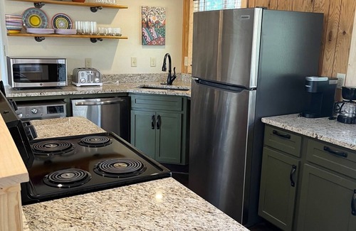 Estes Park Cabin | License # 3031 Estes Park remodeled detached cabin, views, quiet area.n