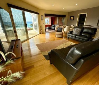 Binalong Bay House | Lichen Villa Bay of Fires