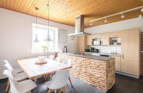 Lehe Apartment | Liebevoll hinterm Deich - Ferienwohnungen