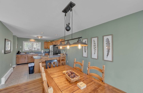 North Creek House | Lies 18n - Cozy & Scenic Mountain Retreat 3 Bedroom Townhouse by The Summit at Gore Mountain