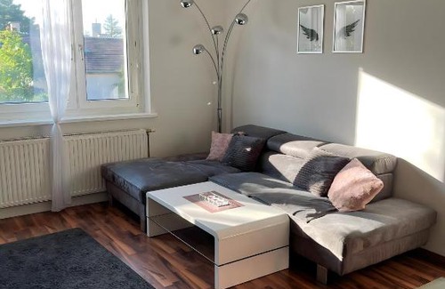 Vienna Apartment | Liesing Luxus: Gemütliches Apartment in Top-Lage