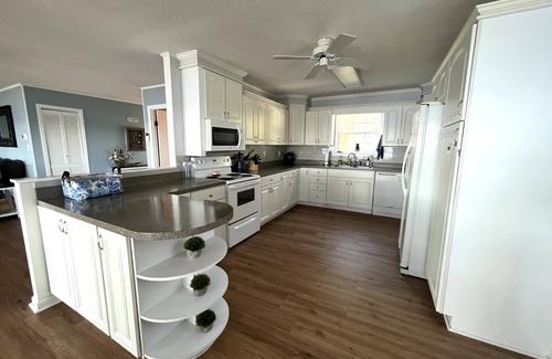 Summerton House | Life is better at the Lake nLakefront home that sleeps 13!