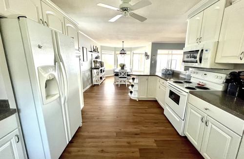 Summerton House | Life is better at the Lake nLakefront home that sleeps 13!