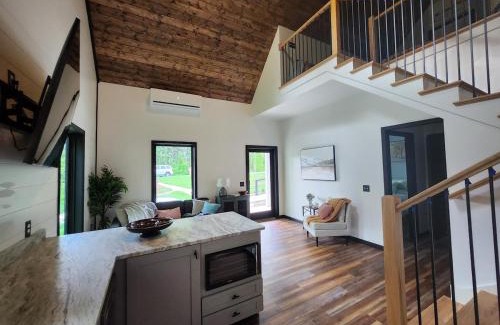 Brevard House | Life's Especially Good Retreat