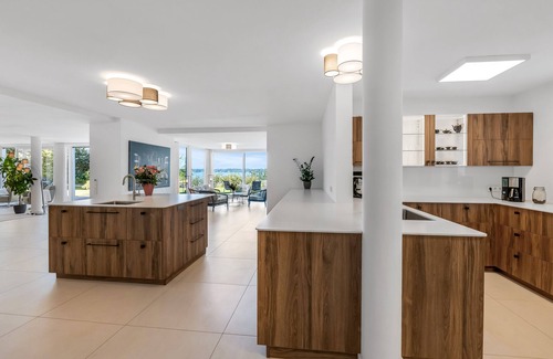Gluecksburg Apartment | Lifestyle and Living by the Sea - Sea Blue
